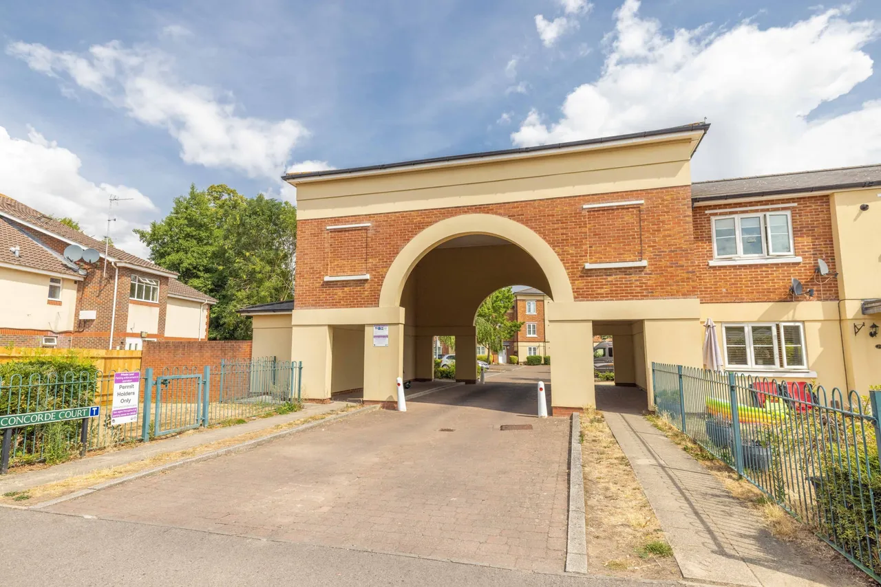 Concorde Court, Windsor, Berkshire, SL4 3SH, photo 9