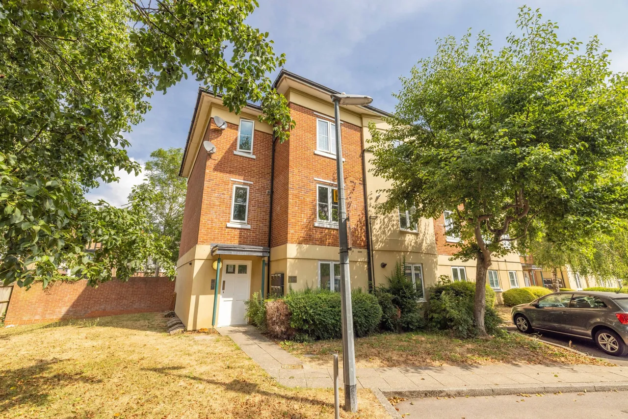 Concorde Court, Windsor, Berkshire, SL4 3SH, photo 3