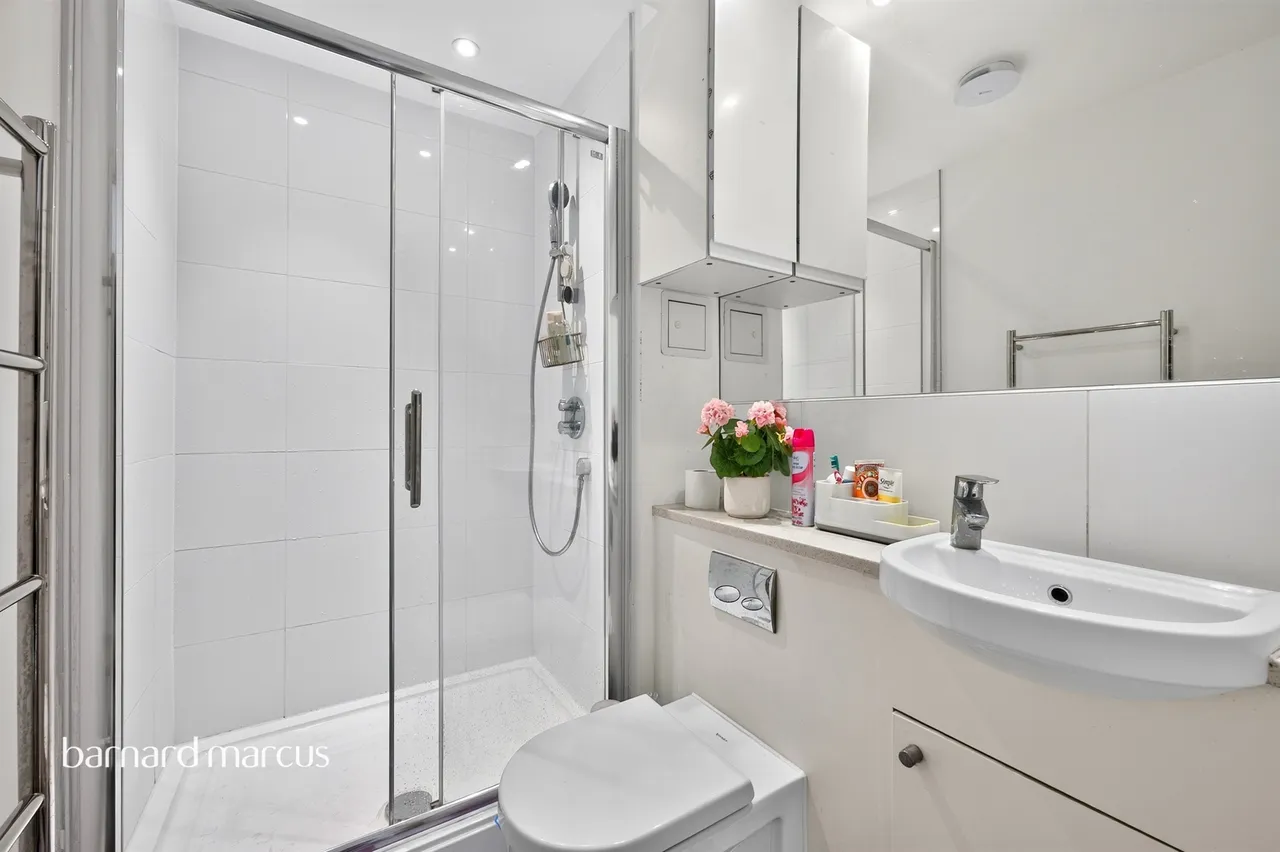 East Street, Epsom, KT17, photo 9