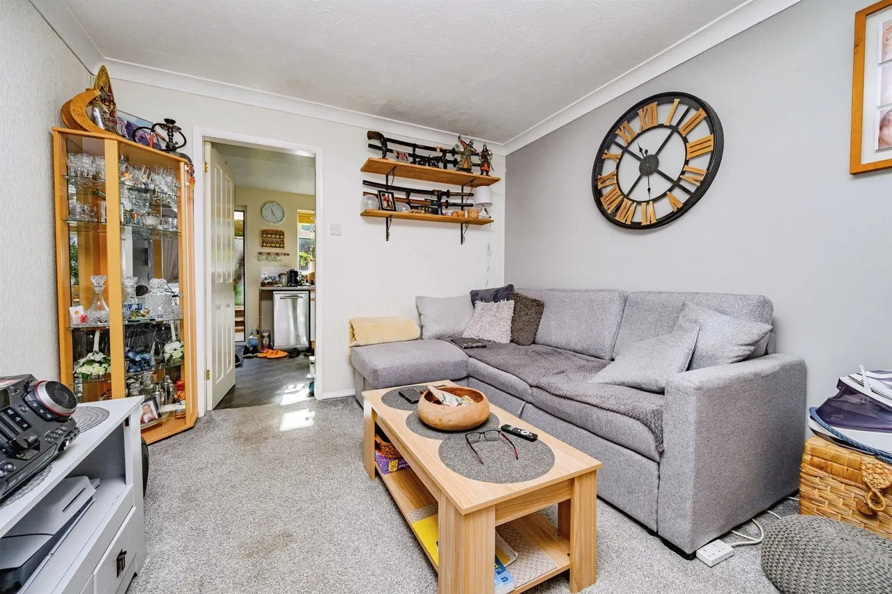 Lambourn Drive, Luton, LU2, photo 5