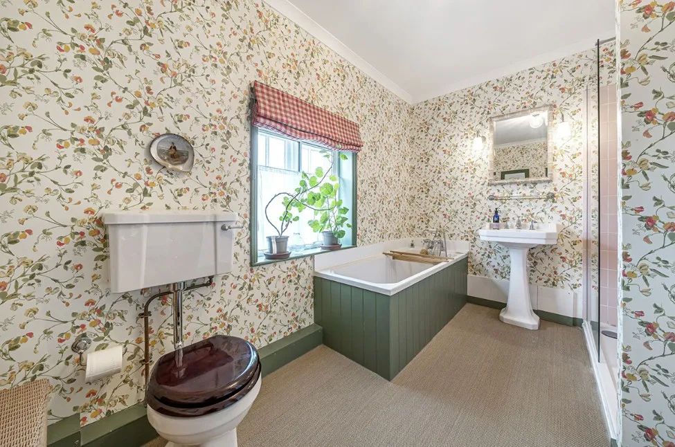 Cobo Cottage, South Harting, GU31, photo 12