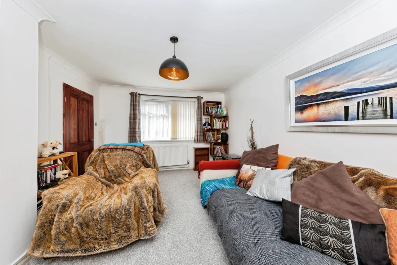 Maestir, Llanelli, SA15, photo 3