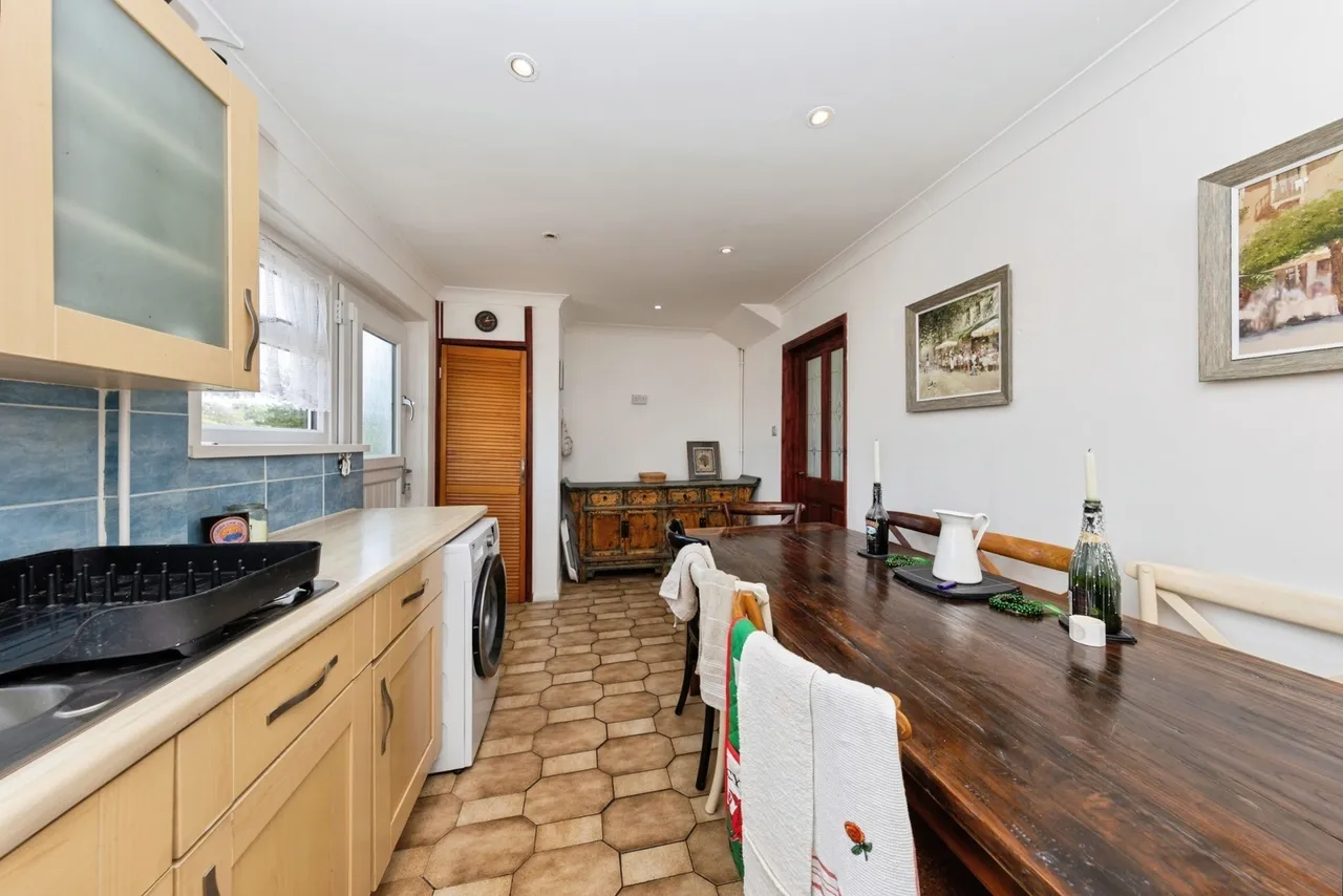 Maestir, Llanelli, SA15, photo 5