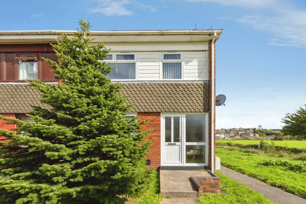 Maestir, Llanelli, SA15, photo 6