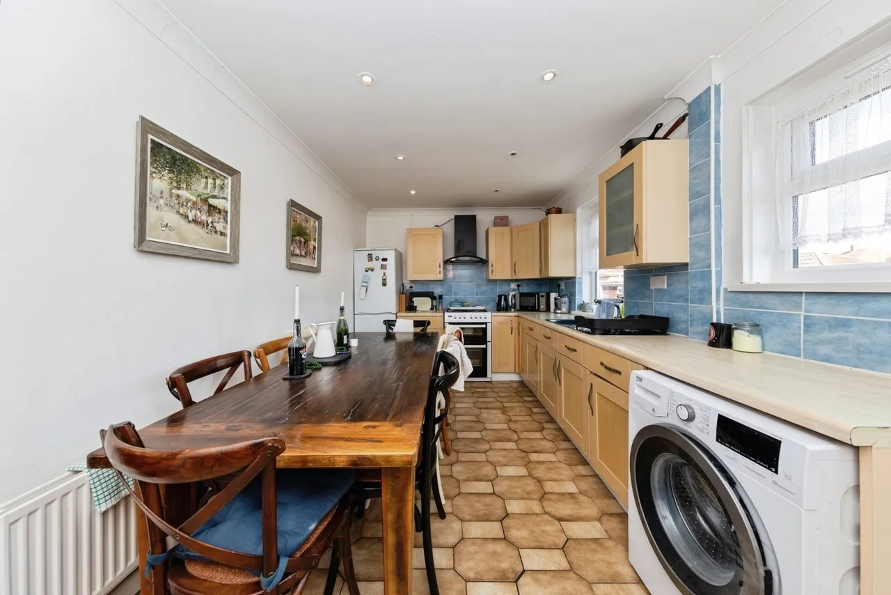 Maestir, Llanelli, SA15, photo 4