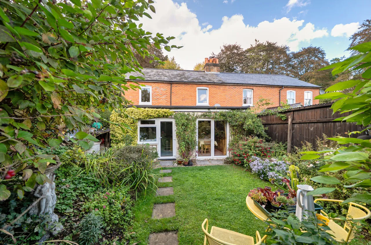 Wellhouse Road, Beech, GU34, photo 12