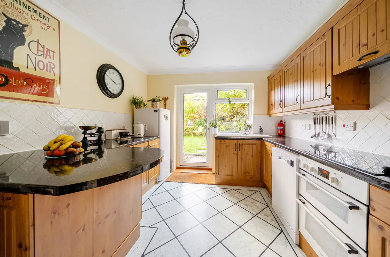 Wellhouse Road, Beech, GU34, photo 5