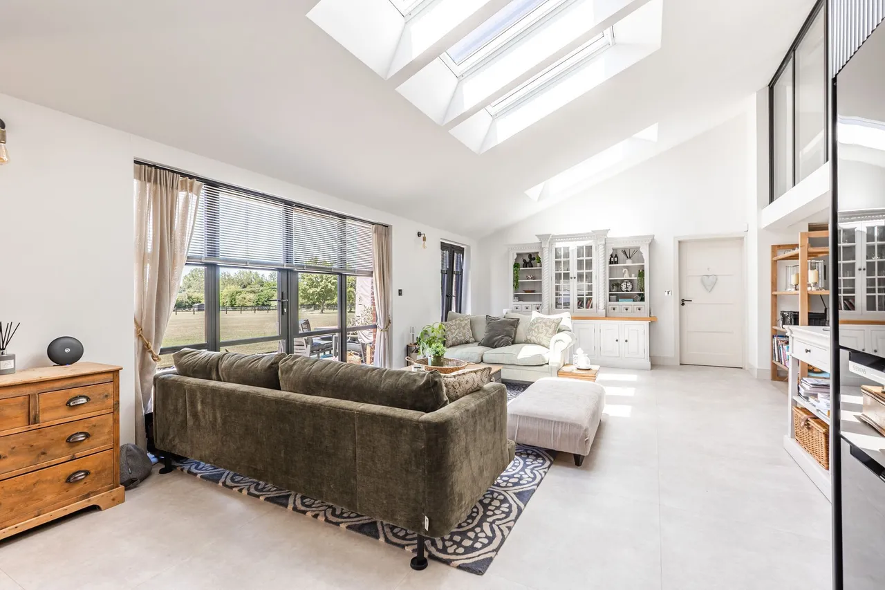 Beautiful Barn Conversion in Stibbard, photo 4