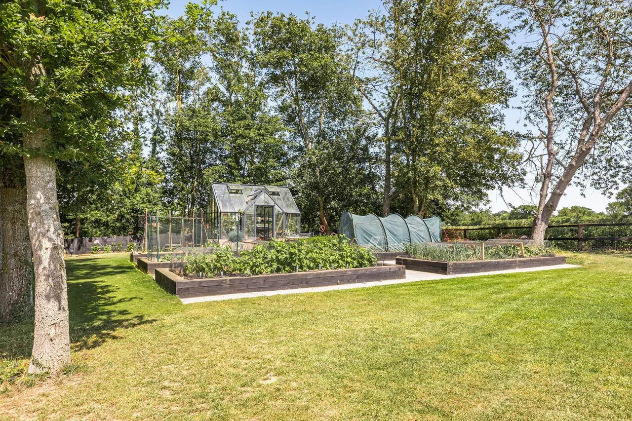 Beautiful Barn Conversion in Stibbard, photo 21