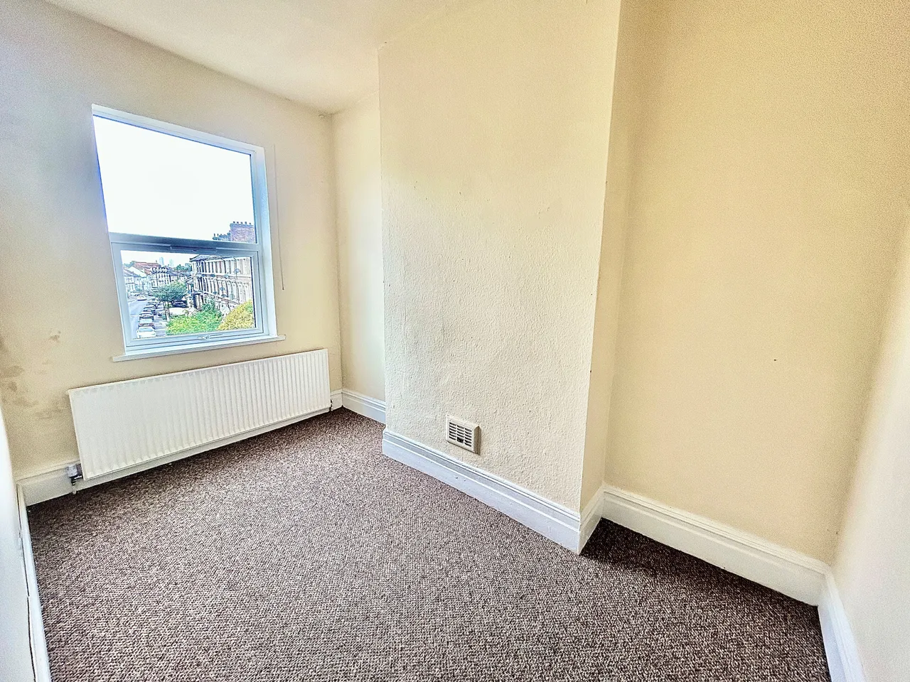 High Road Leyton, Leyton E10, photo 6