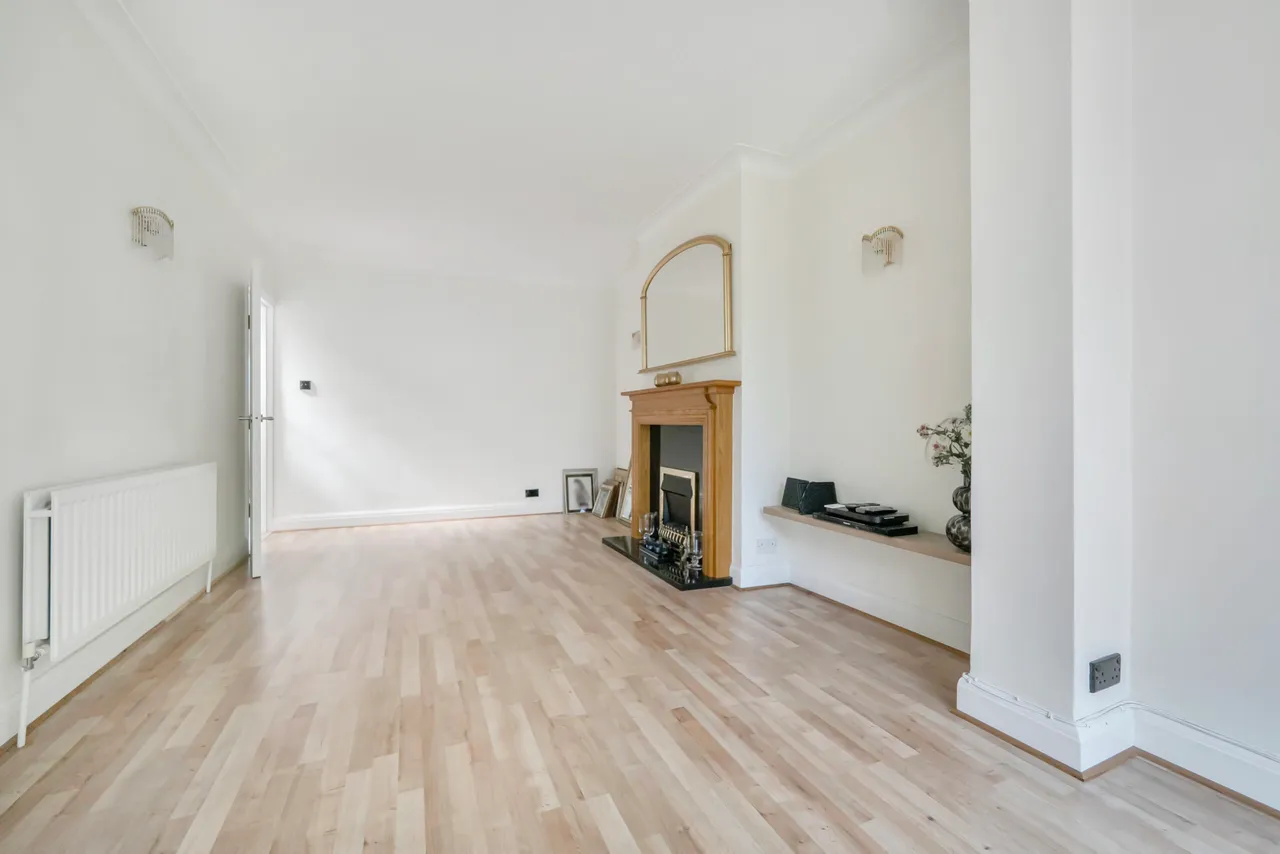 East Walk, East Barnet, Barnet, Greater London, EN4 8JT, photo 5