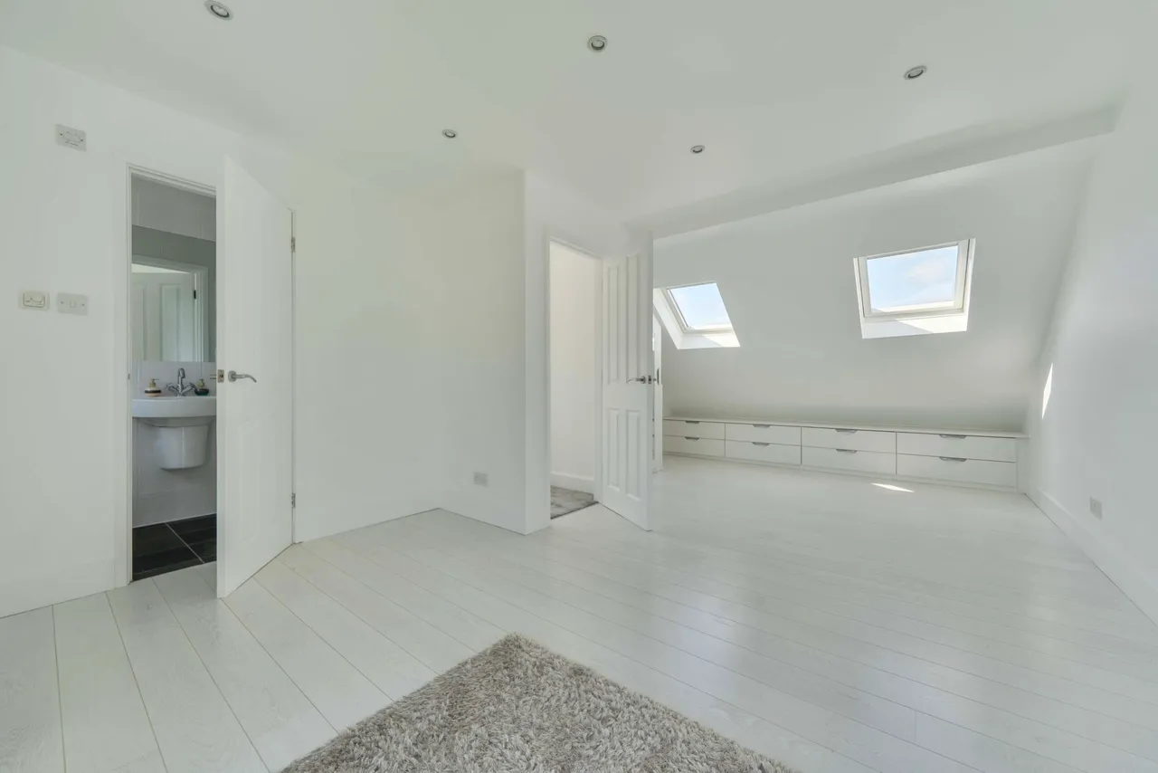 East Walk, East Barnet, Barnet, Greater London, EN4 8JT, photo 12