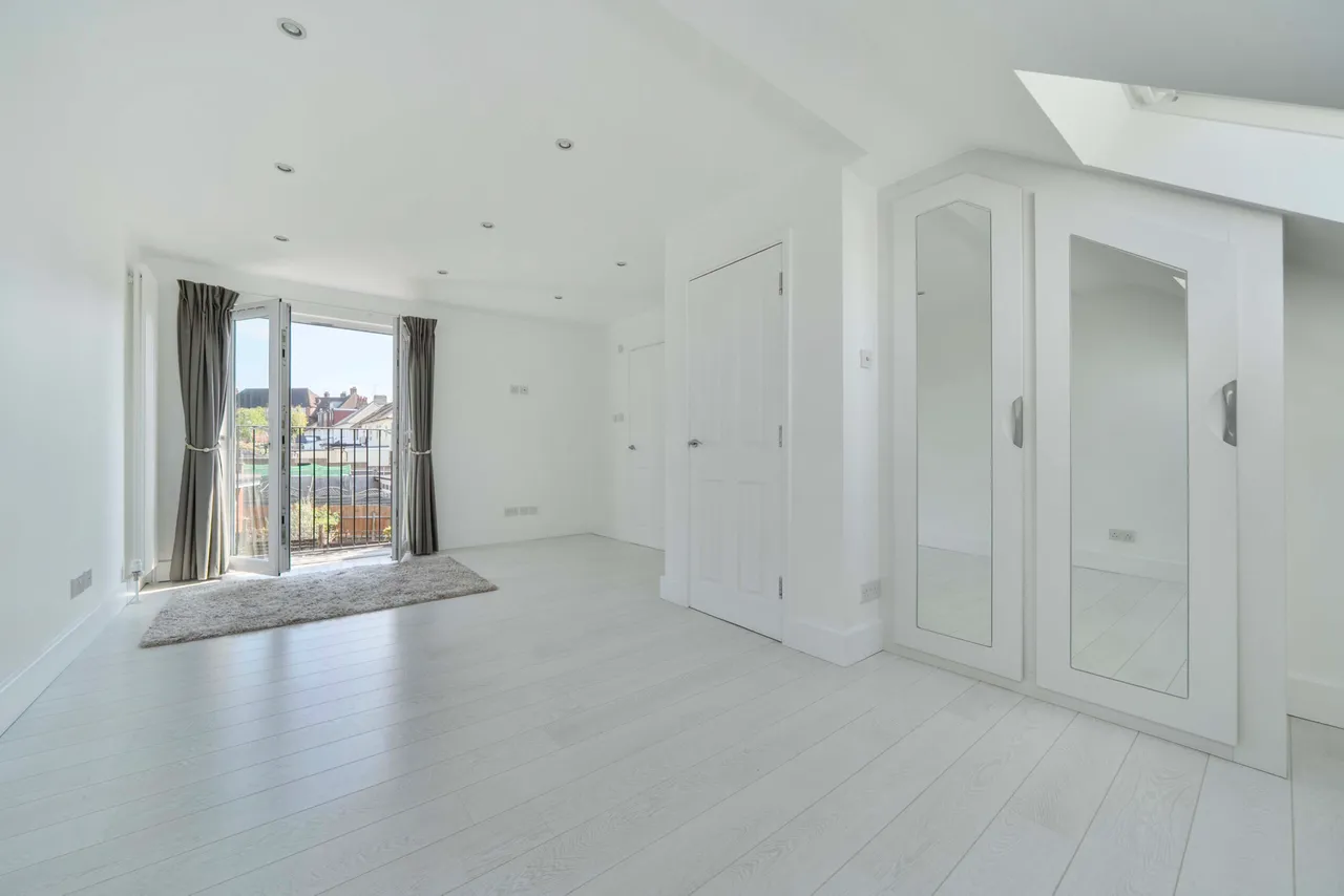 East Walk, East Barnet, Barnet, Greater London, EN4 8JT, photo 11