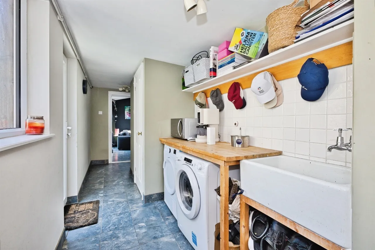 St. James Street, South Petherton, TA13, photo 6