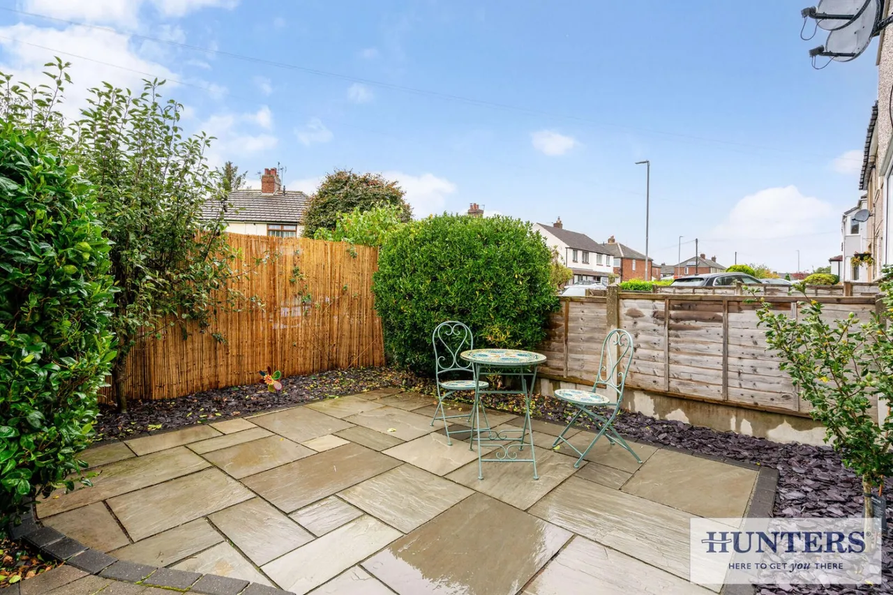 Westfield Drive, Yeadon, LS19, photo 16