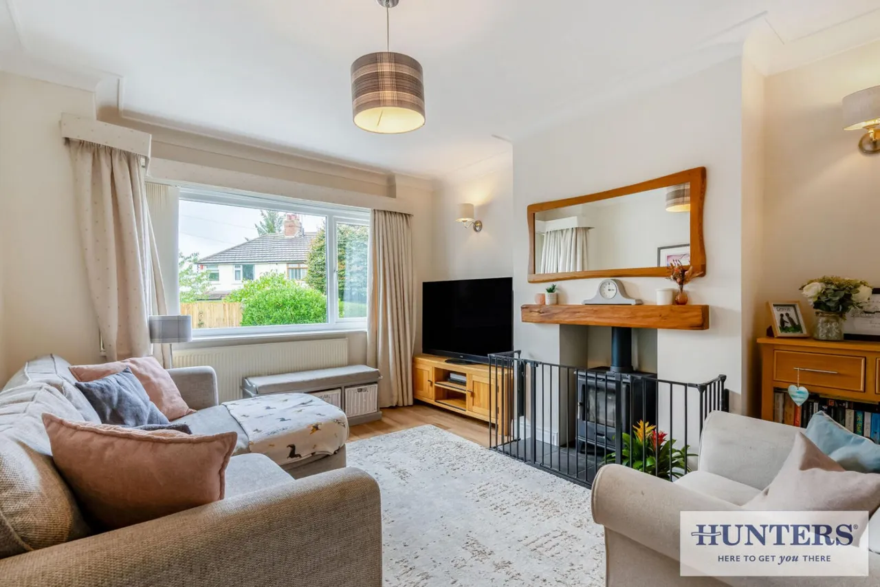 Westfield Drive, Yeadon, LS19, photo 2