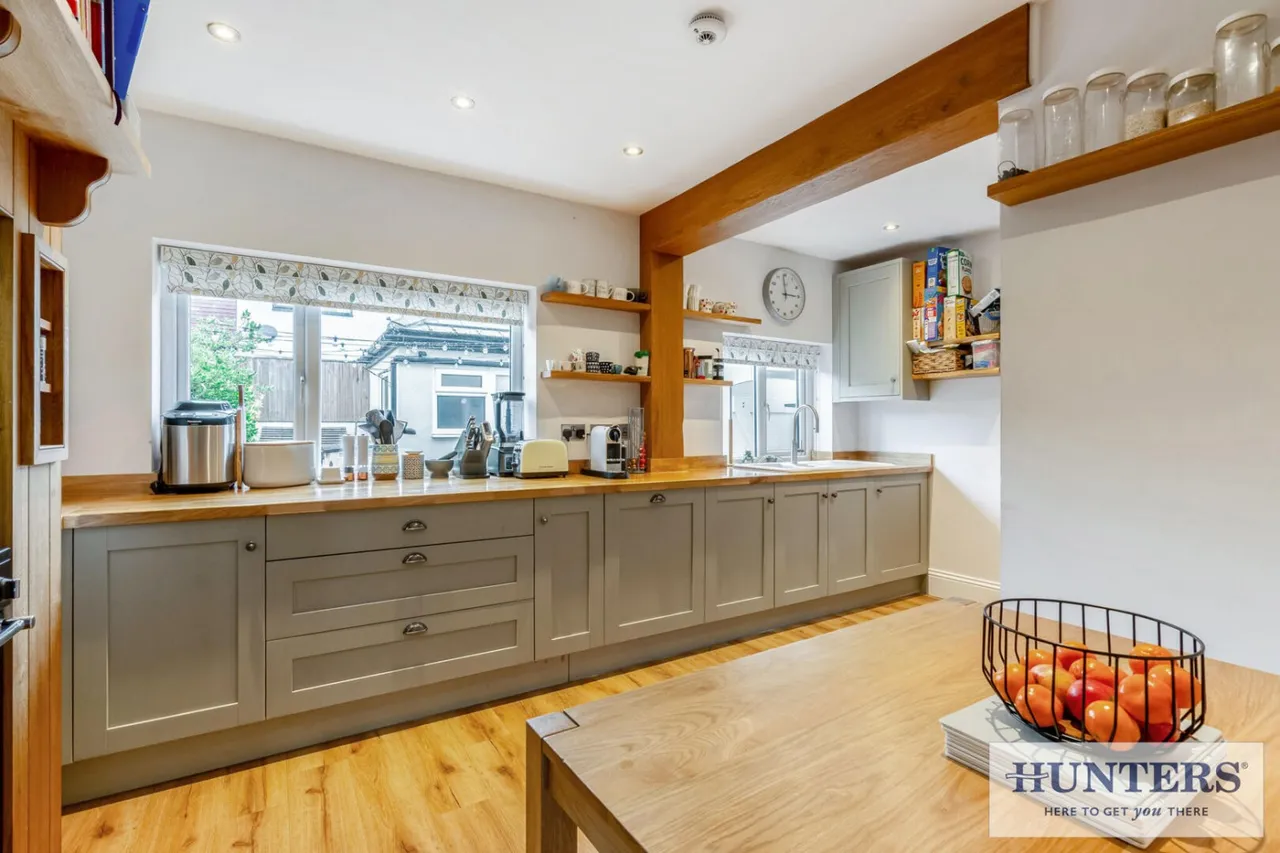 Westfield Drive, Yeadon, LS19, photo 4