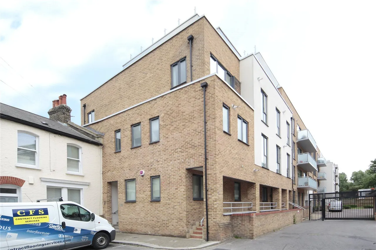 Eltringham Street, London, SW18, photo 15