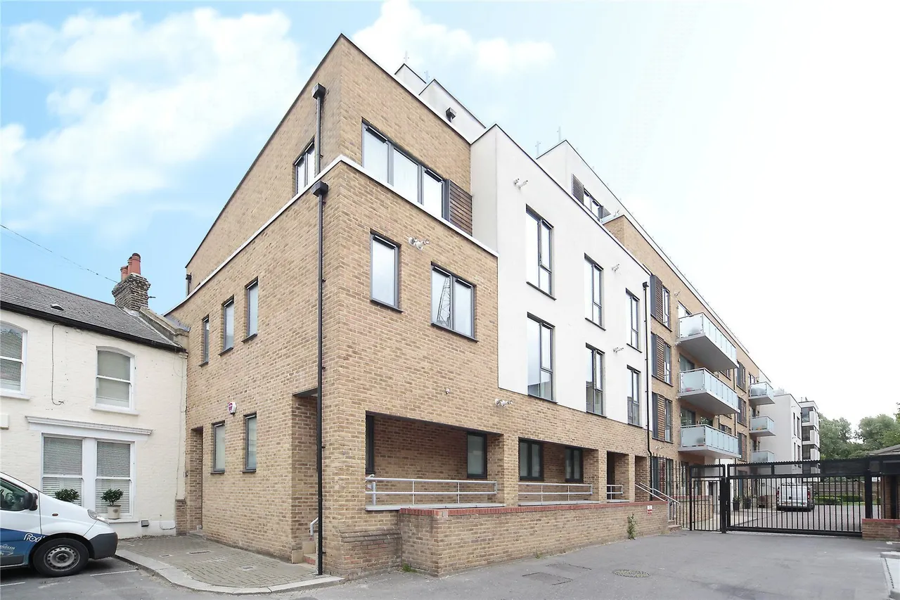 Eltringham Street, London, SW18, photo 12