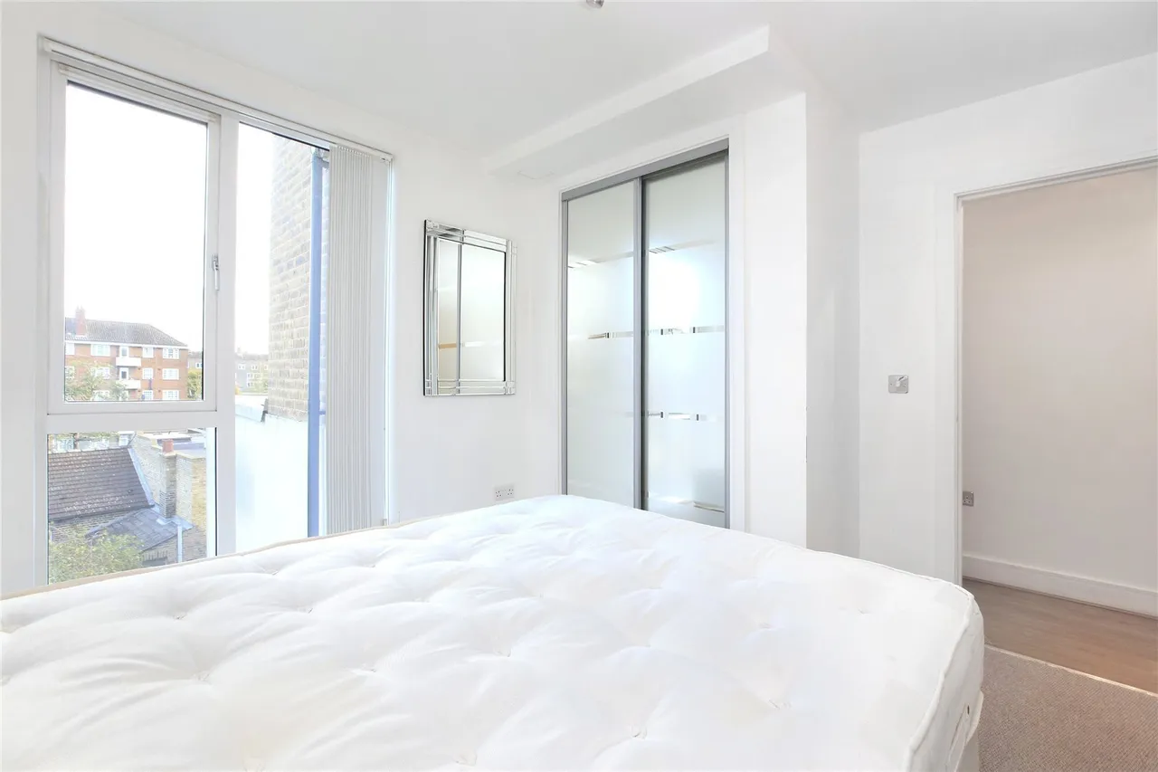 Eltringham Street, London, SW18, photo 4
