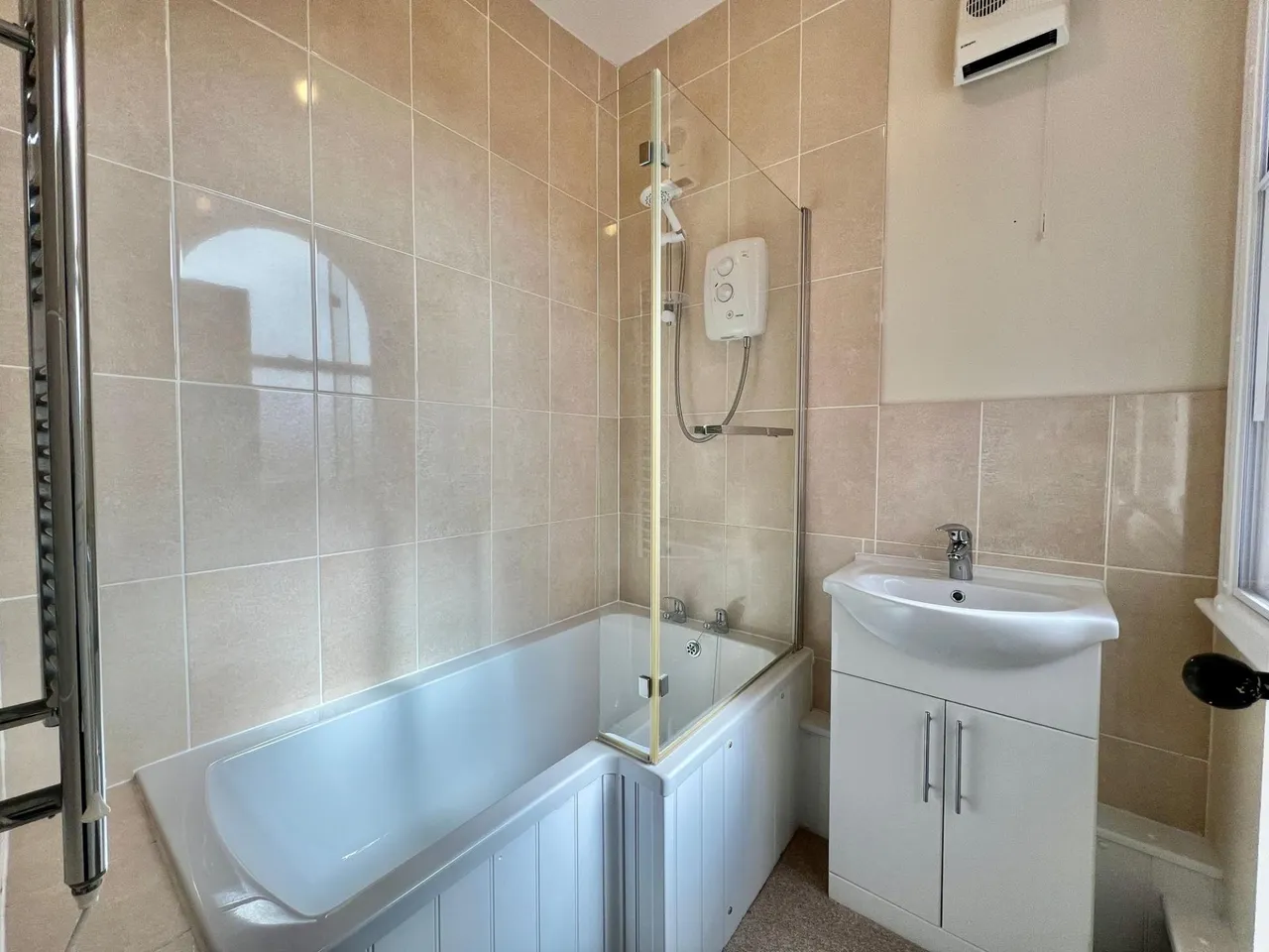 Avenue Road, Grantham, NG31, photo 13