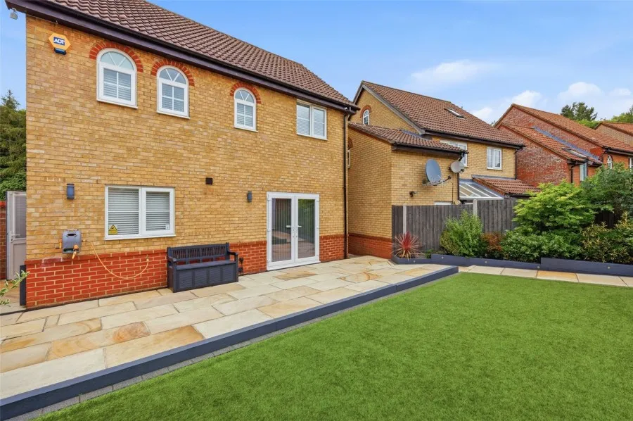 House Under Offer with 3 bedrooms in Church Langley, Harlow, CM17, photo 19