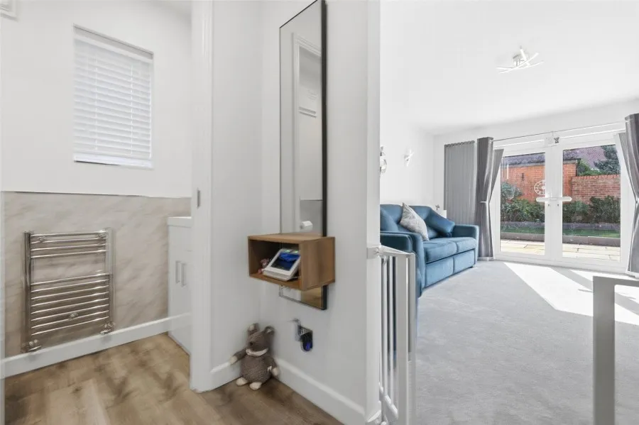 House Under Offer with 3 bedrooms in Church Langley, Harlow, CM17, photo 6