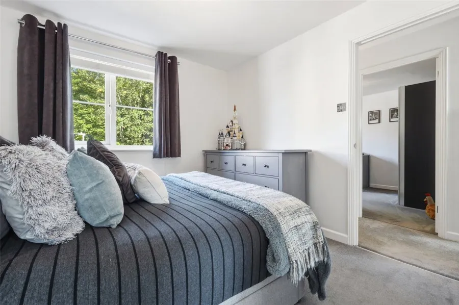 House Under Offer with 3 bedrooms in Church Langley, Harlow, CM17, photo 10
