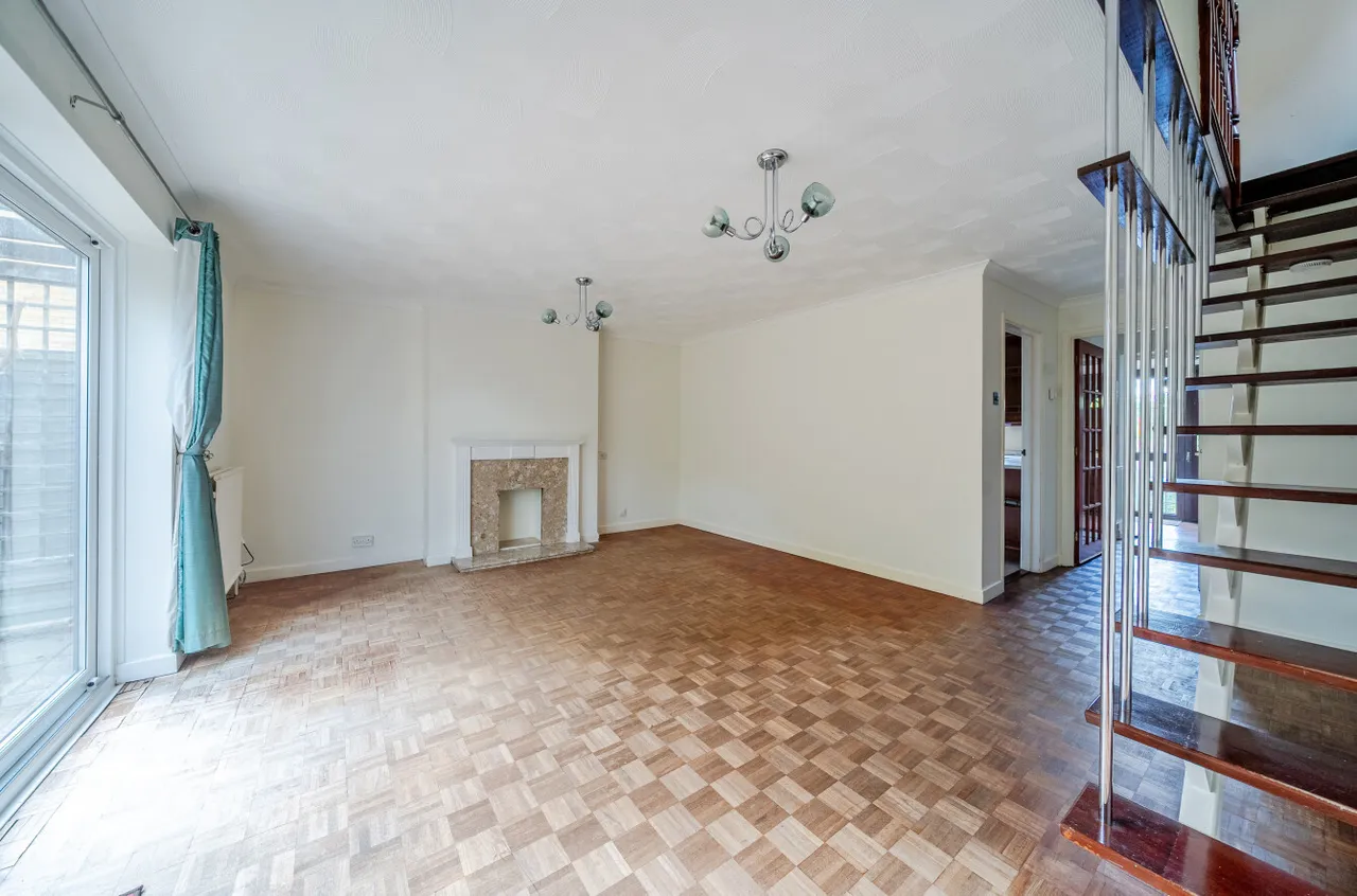 Beech Tree Drive, Badshot Lea, GU9, photo 2