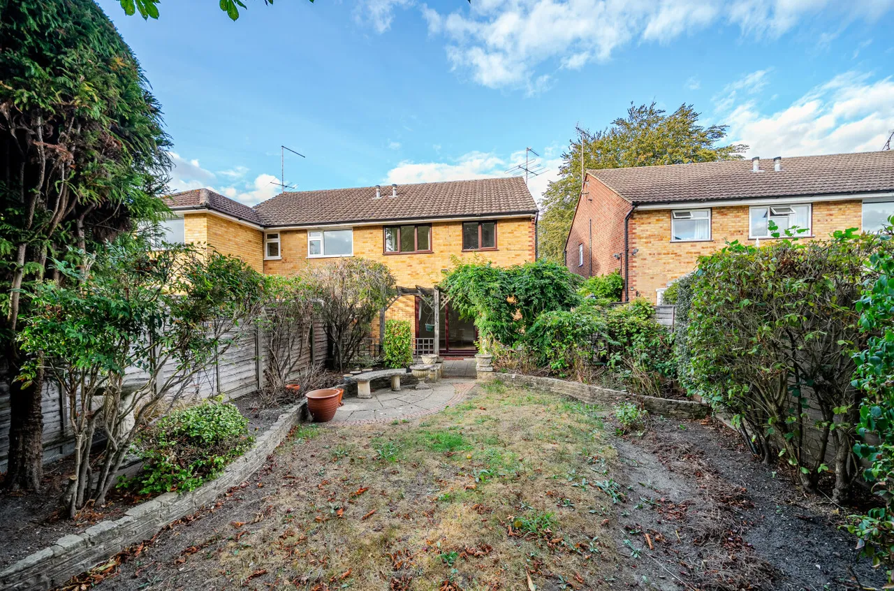 Beech Tree Drive, Badshot Lea, GU9, photo 9