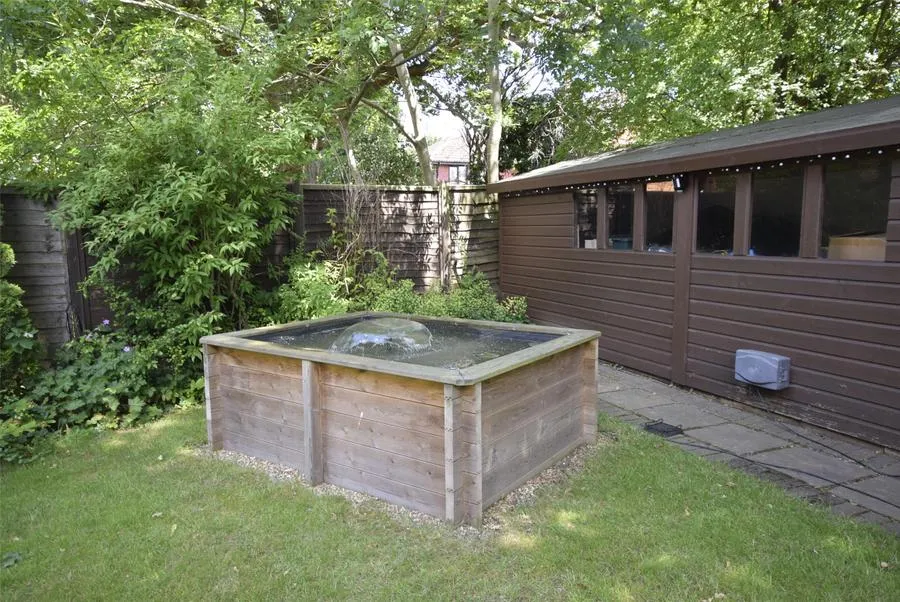 Hedingham Close, Horley, RH6, photo 18