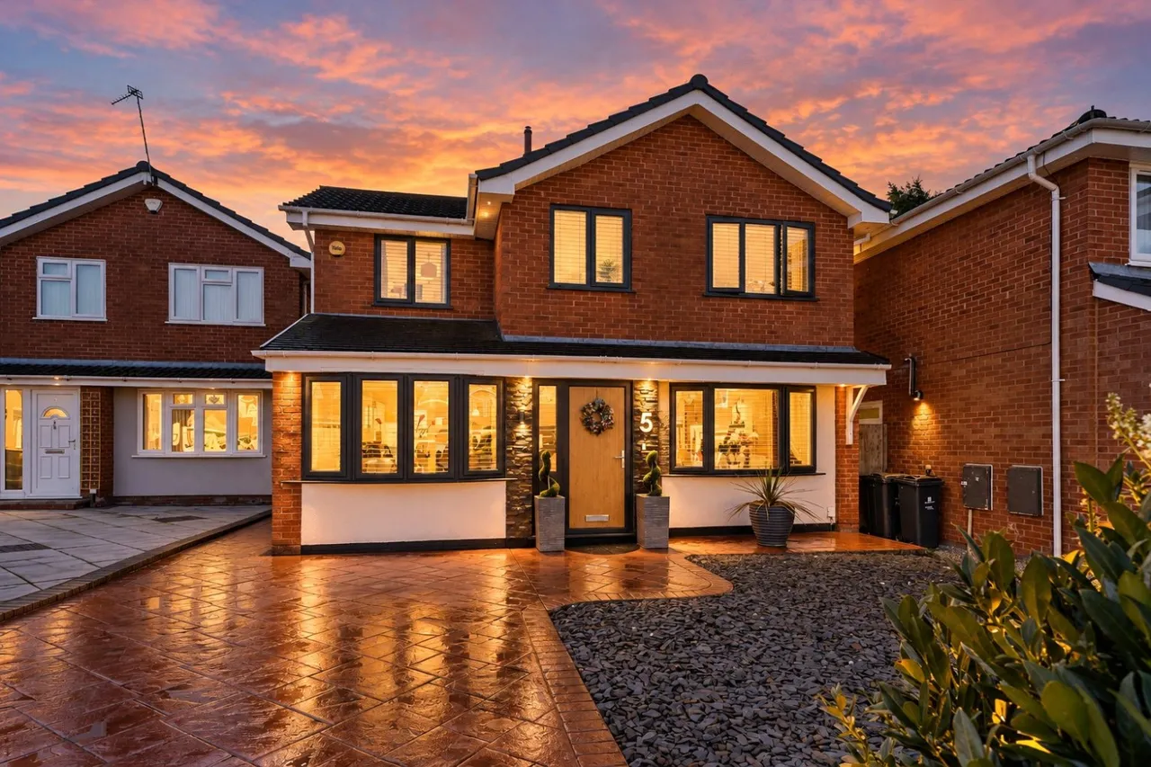 Case Grove, Prescot, L35, photo 2