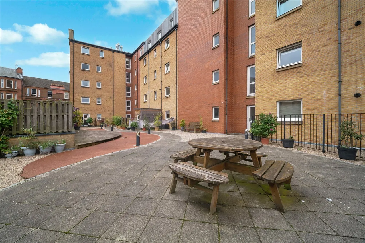 Queen Margaret Drive, North Kelvinside, G20, photo 14