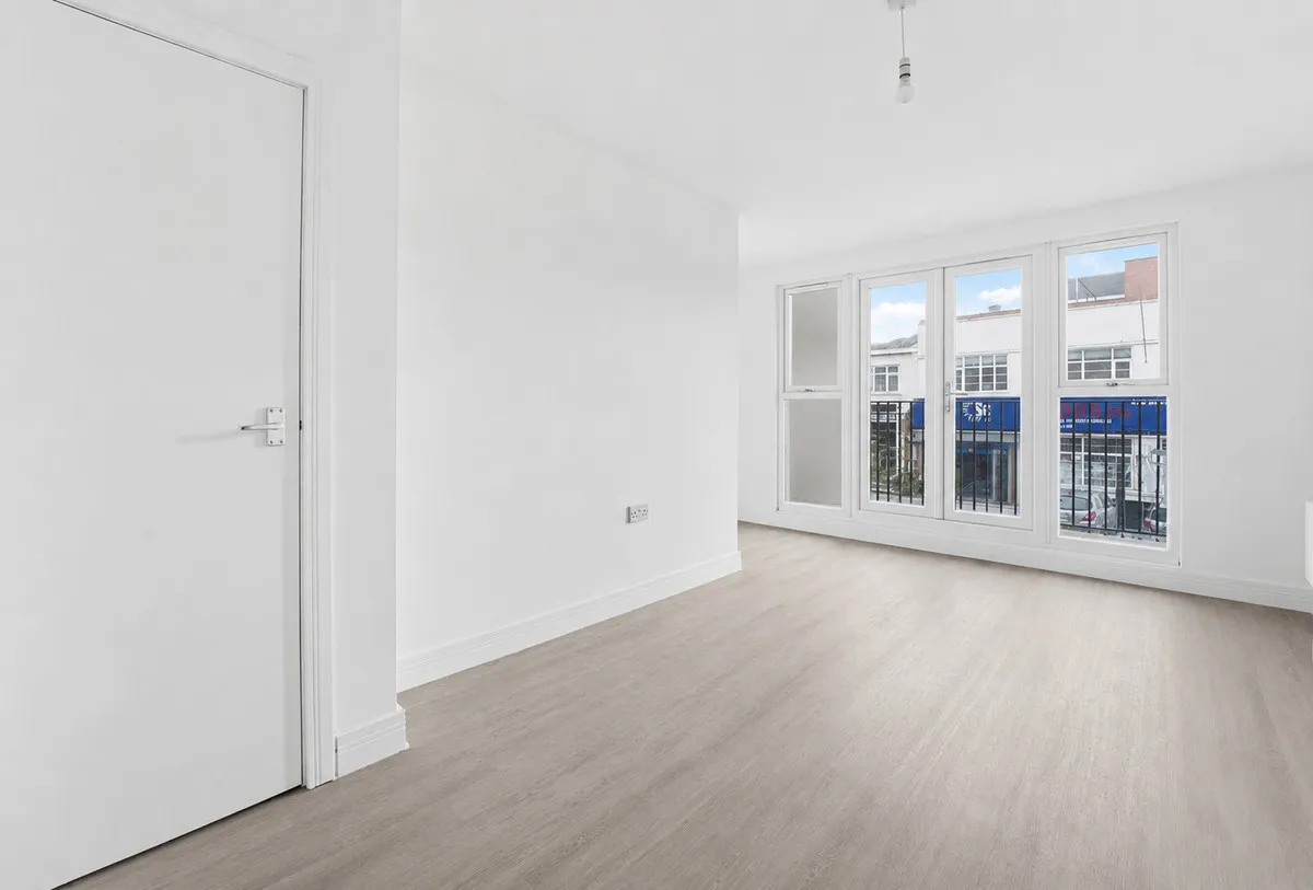 Queensway, Enfield, EN3, photo 11