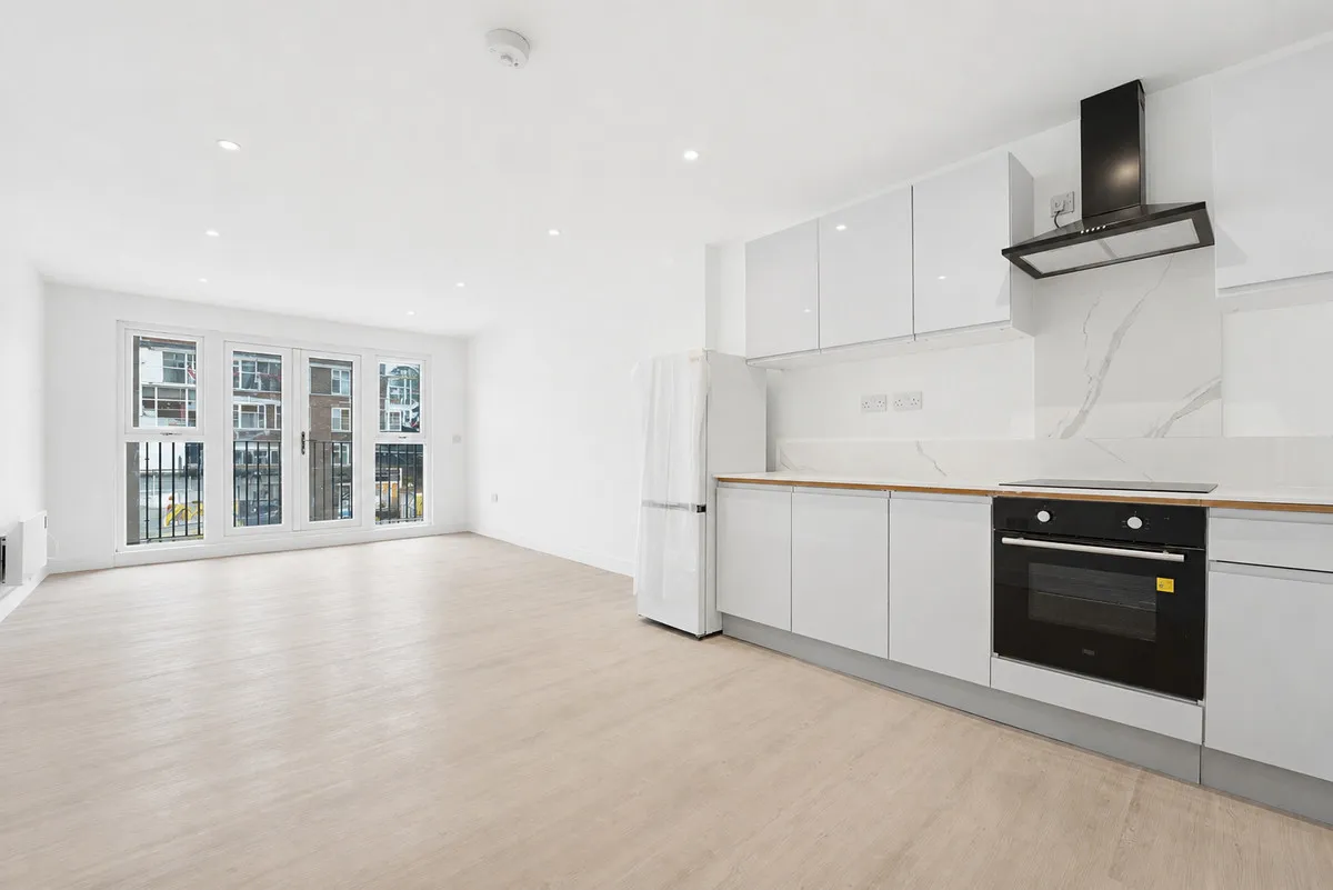 Queensway, Enfield, EN3, photo 21