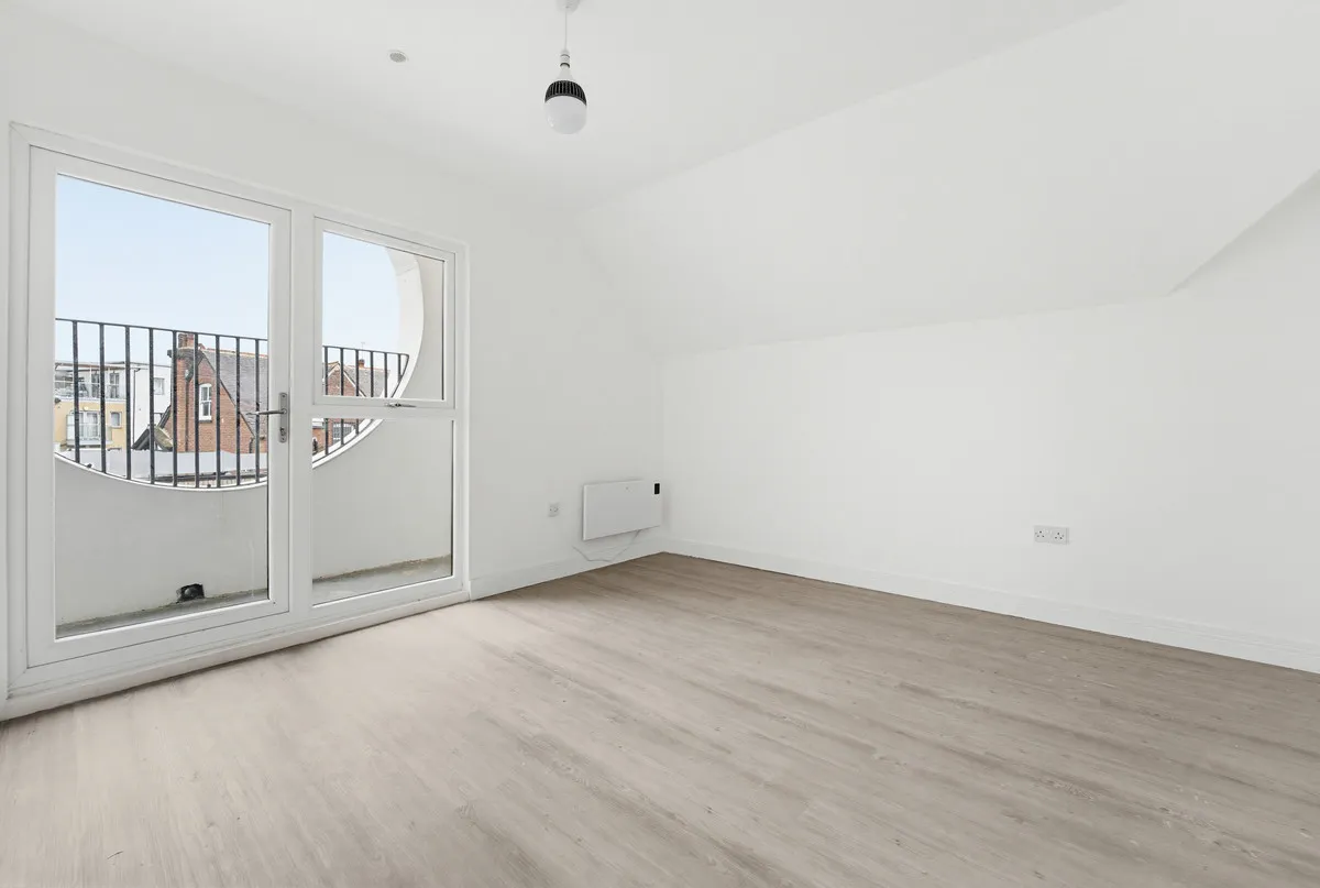 Queensway, Enfield, EN3, photo 4
