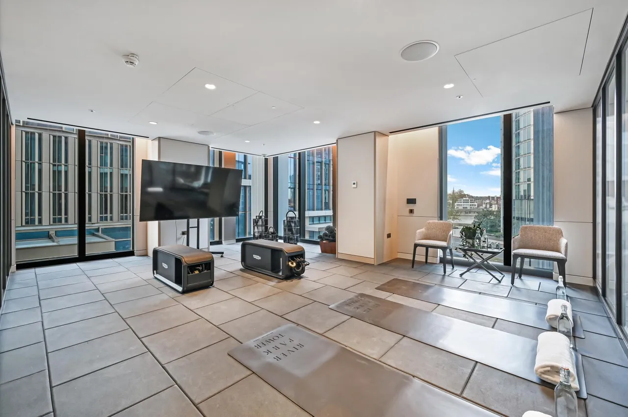 Nine Elms Lane, London, SW8, photo 20