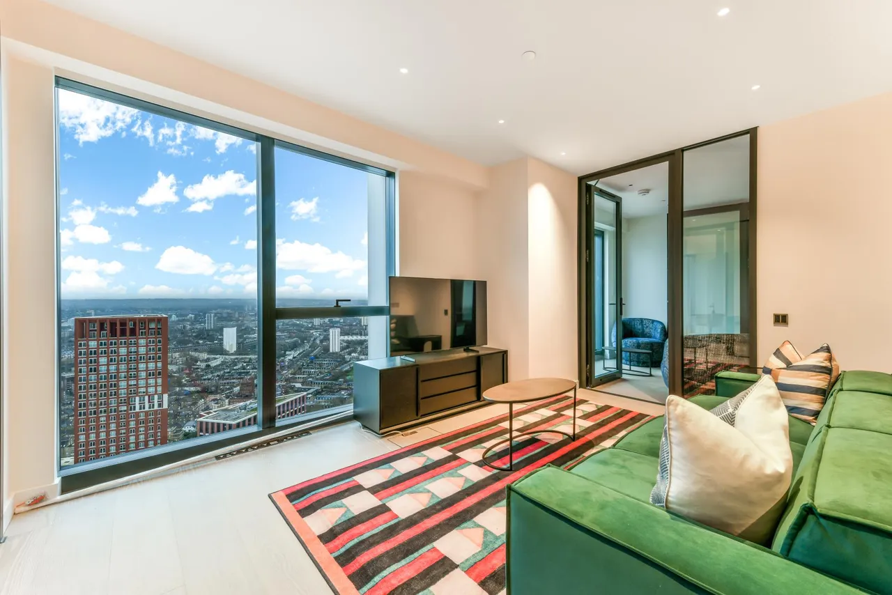 Nine Elms Lane, London, SW8, photo 2