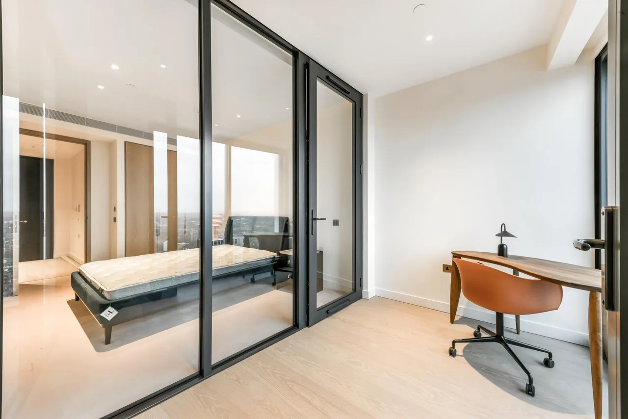 Nine Elms Lane, London, SW8, photo 12