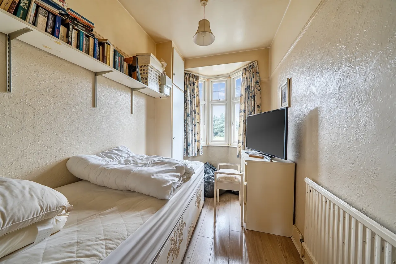 Parsonage Gardens, Enfield, EN2, photo 10