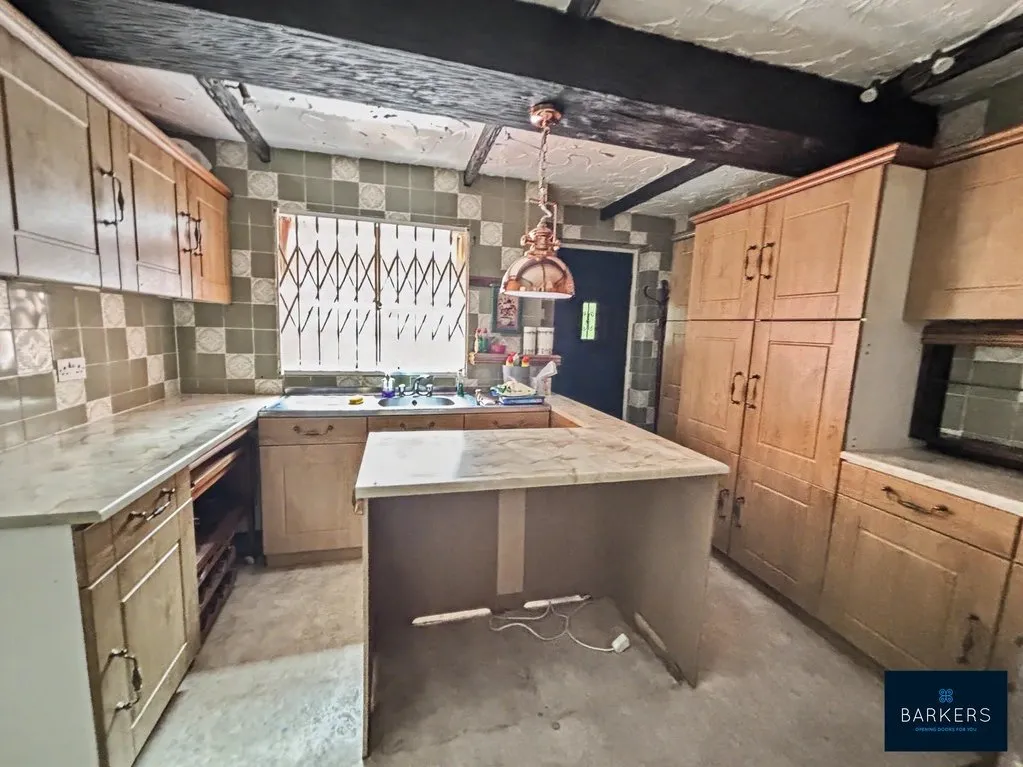 Woodhall Drive, Batley WF17 7SW, photo 14
