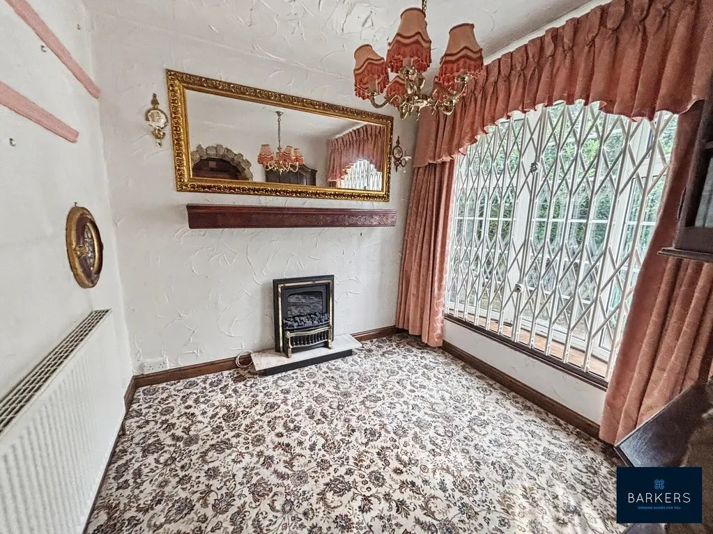 Woodhall Drive, Batley WF17 7SW, photo 15