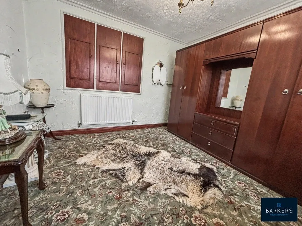 Woodhall Drive, Batley WF17 7SW, photo 6