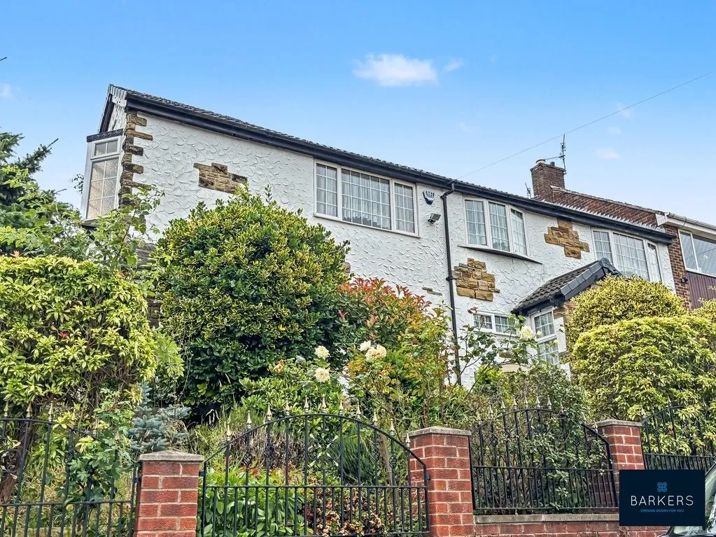 Woodhall Drive, Batley WF17 7SW, photo 22