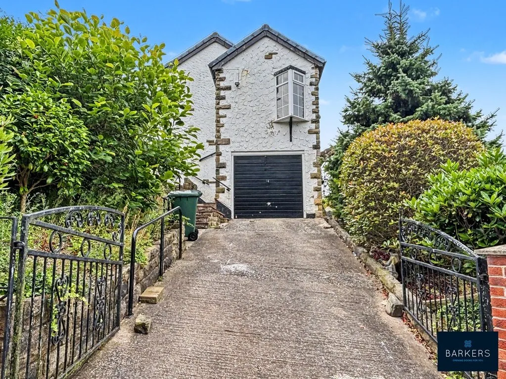 Woodhall Drive, Batley WF17 7SW, photo 18