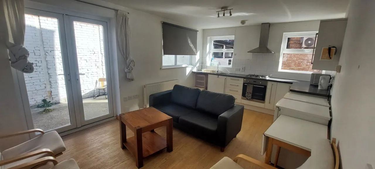 3 bed property to rent, Thorpe Street, Leicester, LE3