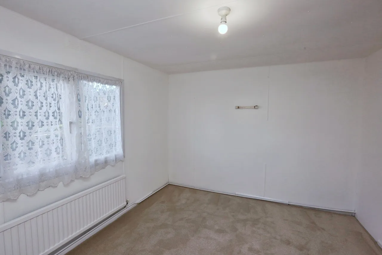 Fleet End Road, Warsash, SO31, photo 12