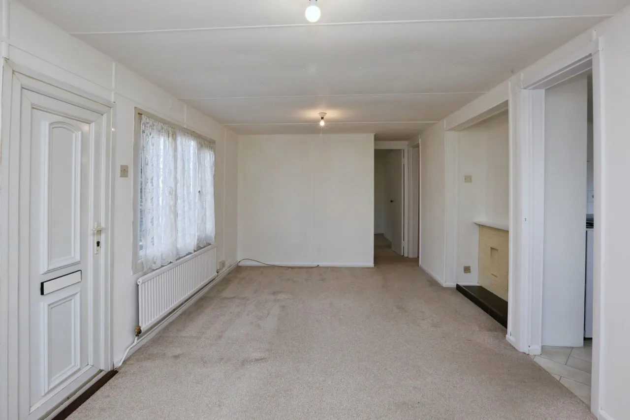 Fleet End Road, Warsash, SO31, photo 6