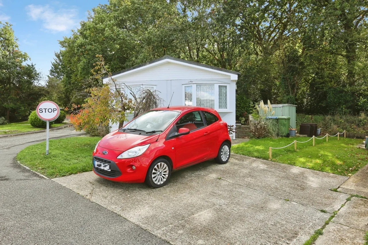 Fleet End Road, Warsash, SO31, photo 15