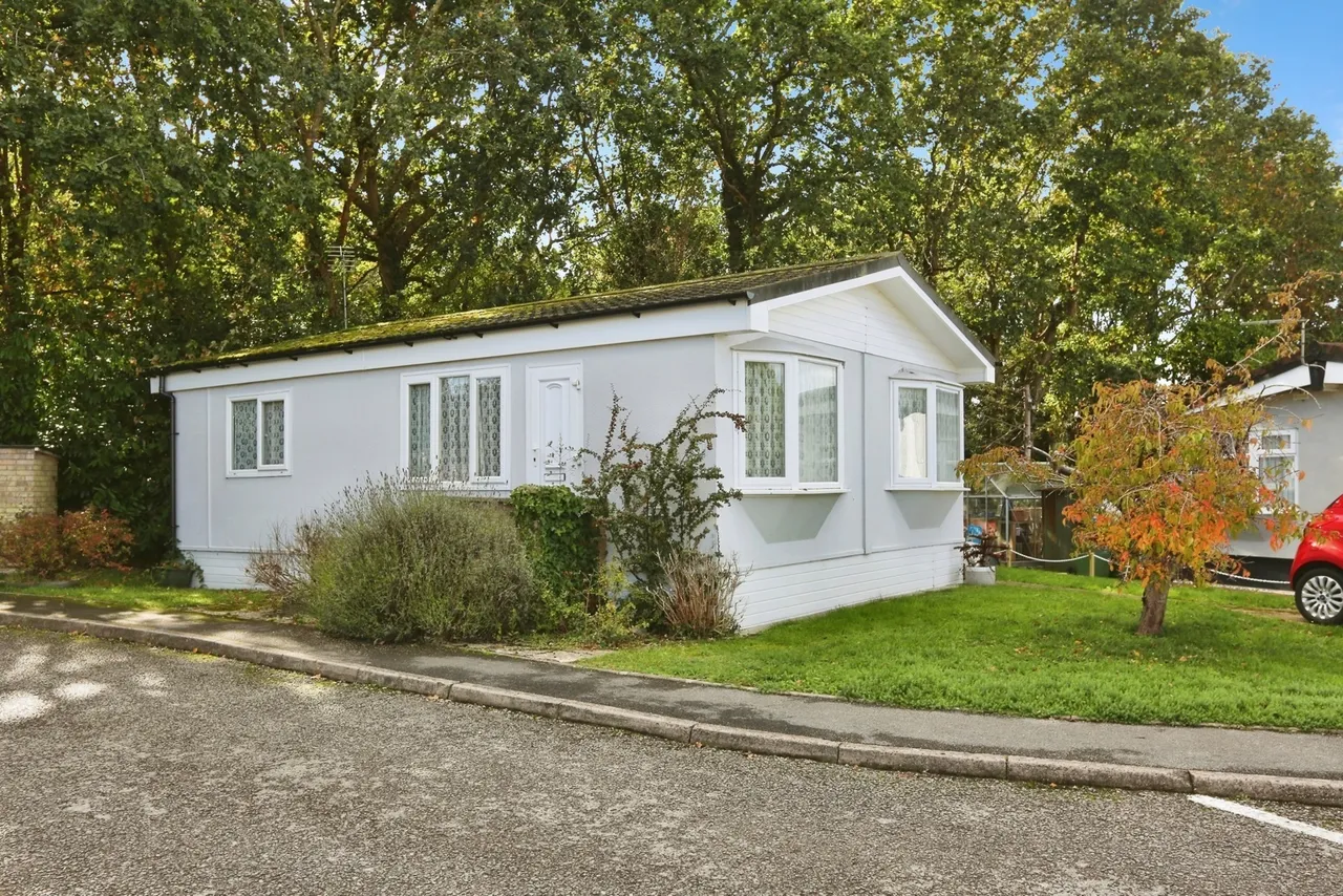 Fleet End Road, Warsash, SO31, photo 16